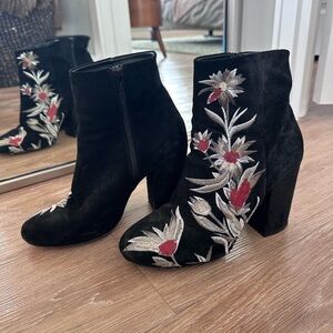 Kenneth Cole Suede Booties